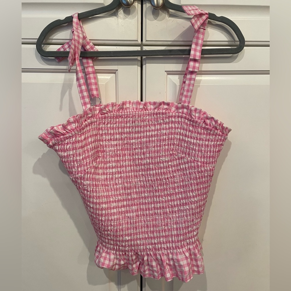 GUESS pink top size large